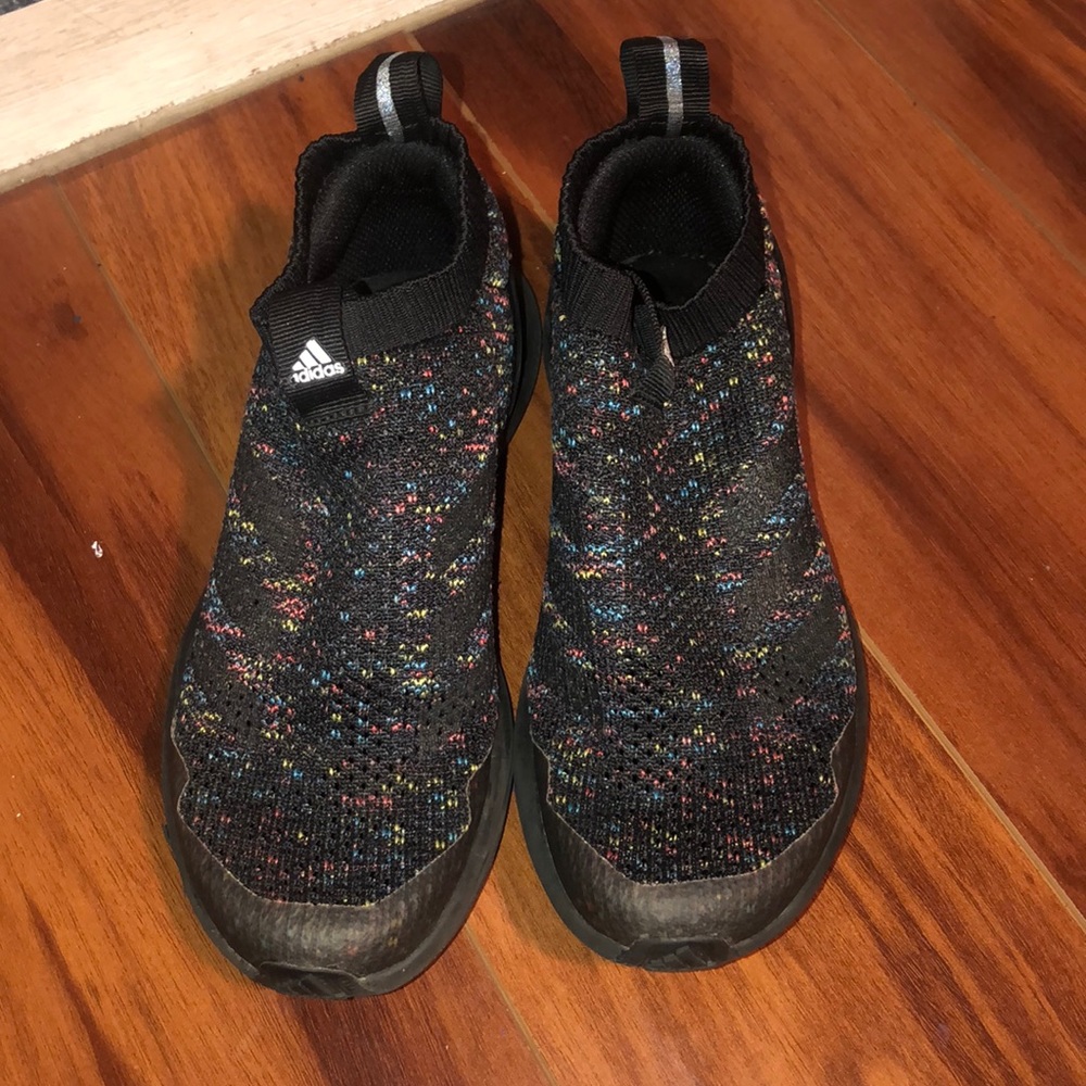 Adidas memory slip on